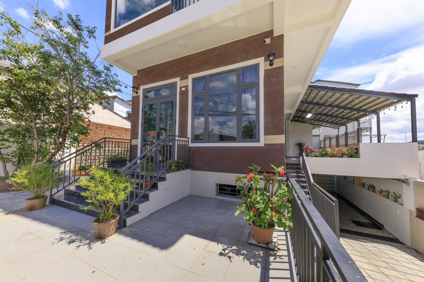 vị trí RỐN Studio