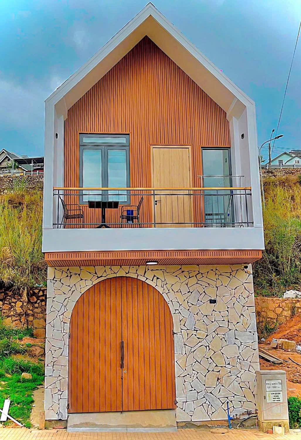 Be House