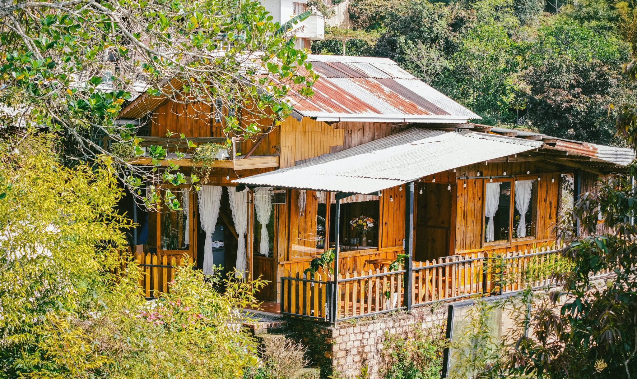 Nhà Gỗ Nguyên Căn