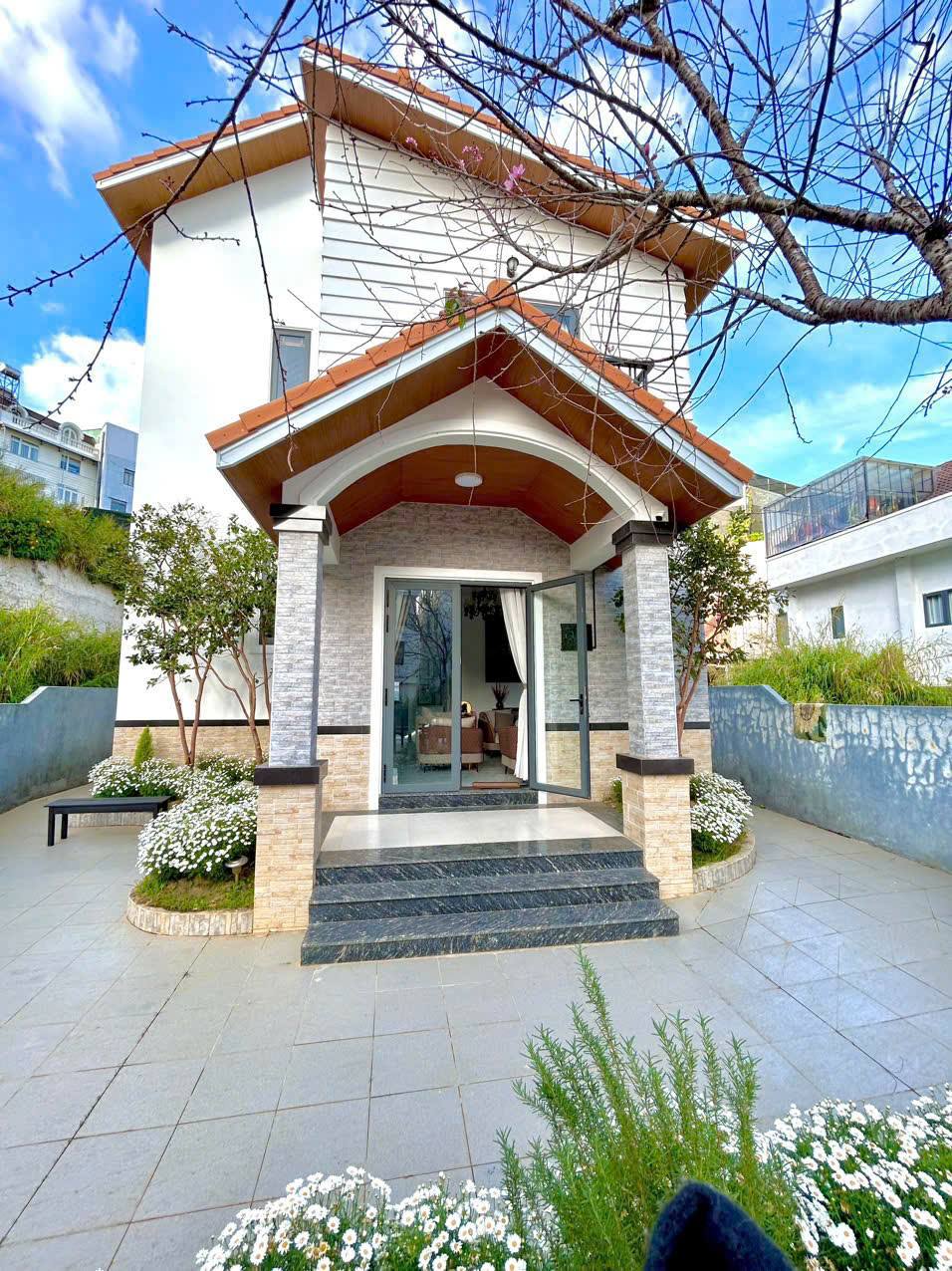 vị trí Nguyễn Đình Quân