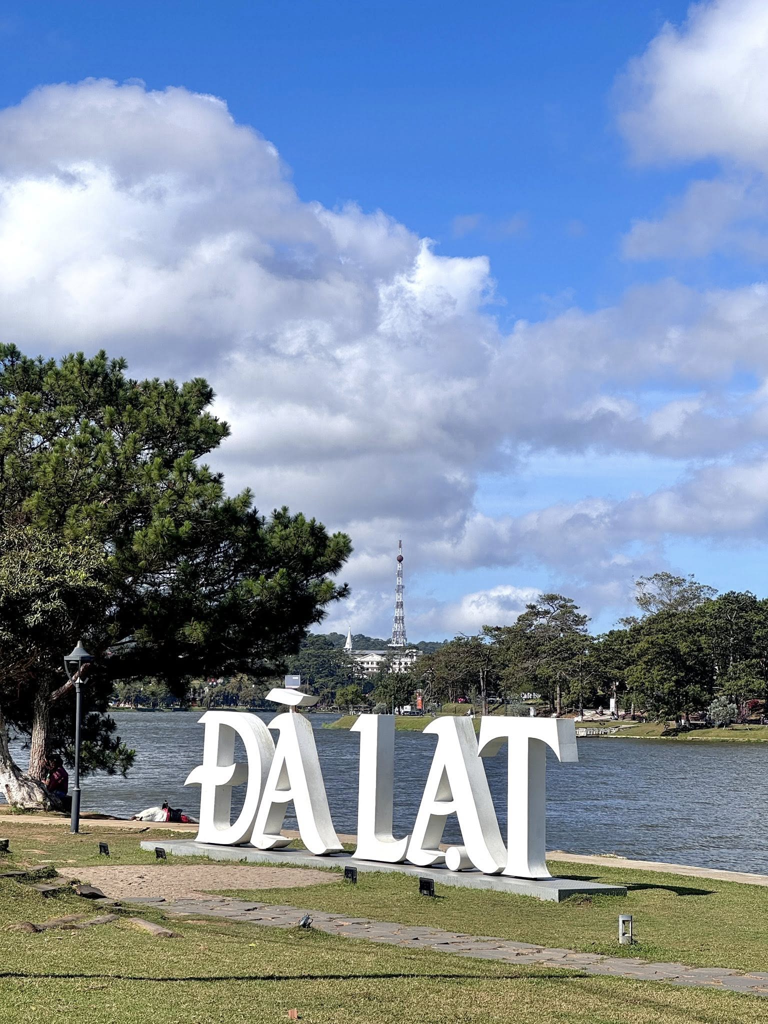 hồ xuân hương đà lạt