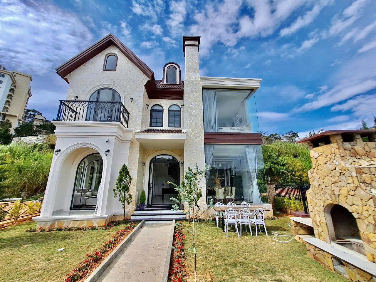 vị trí Gold Vieư