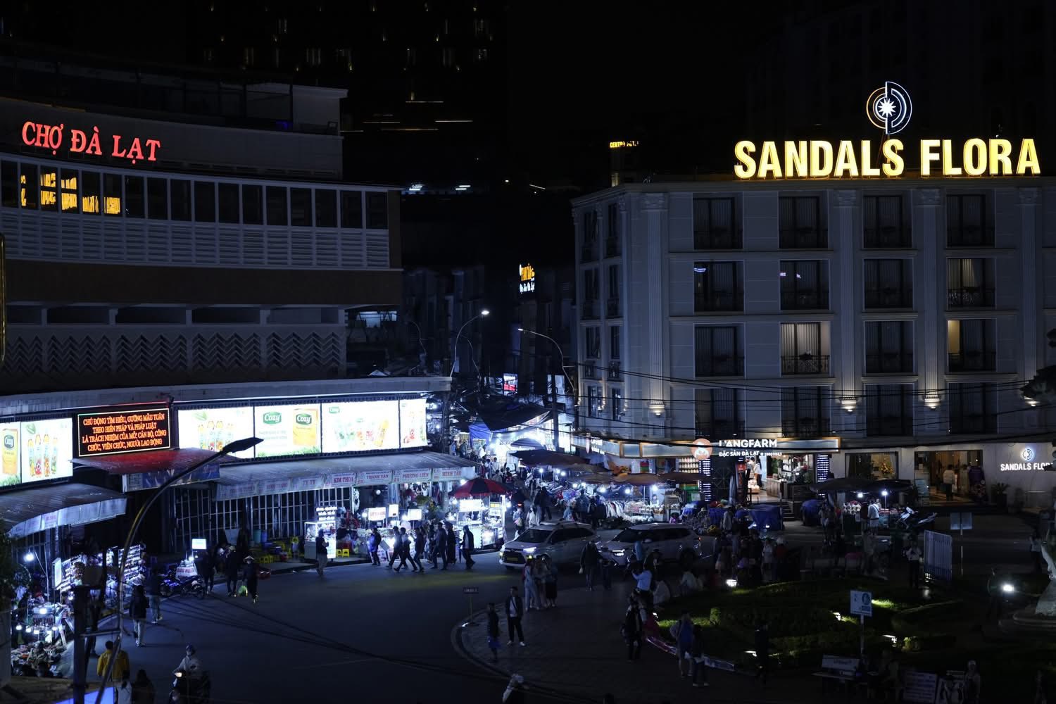 chợ đêm đà lạt