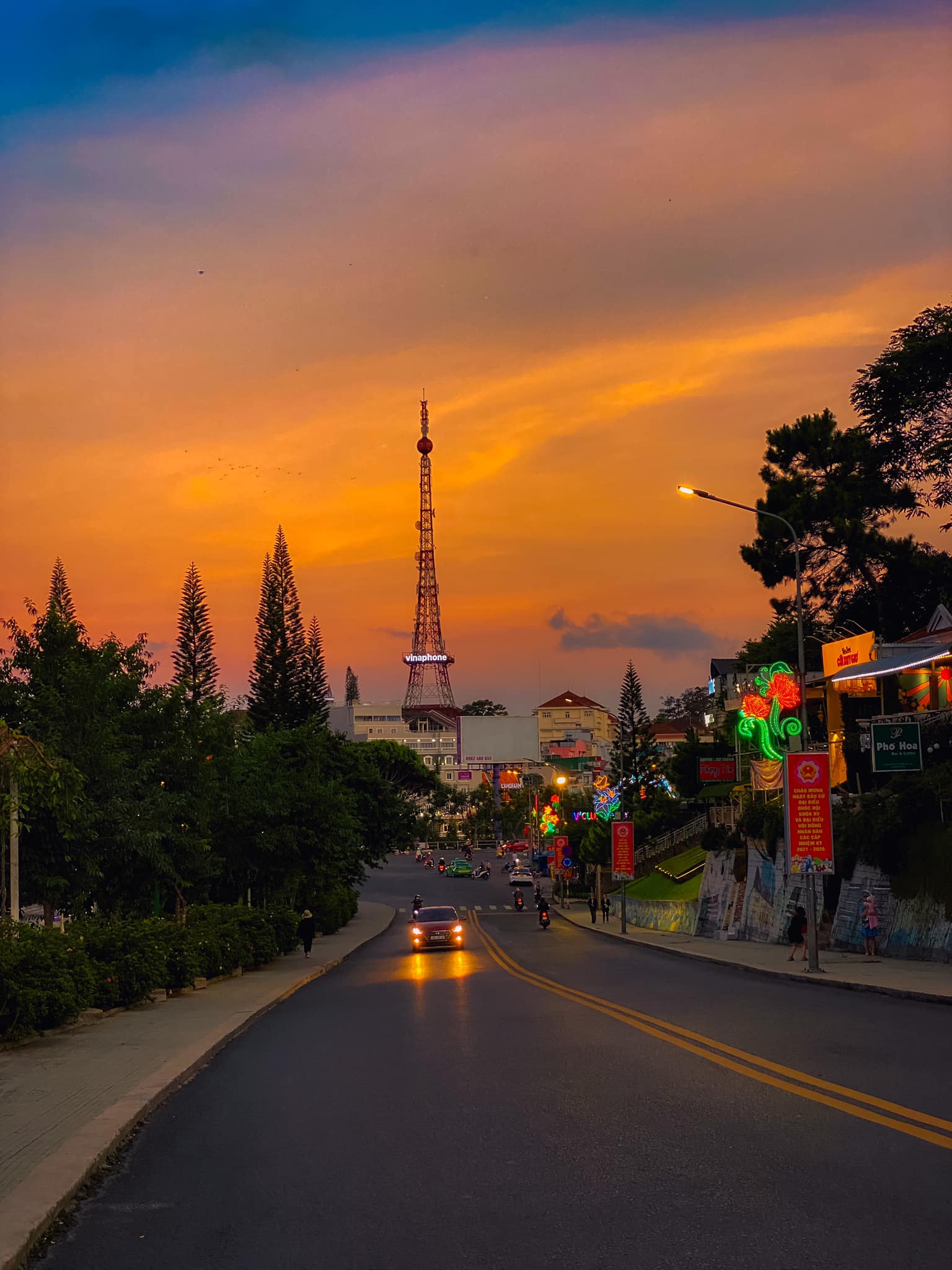 ngăm hoàng hôn đa lạt