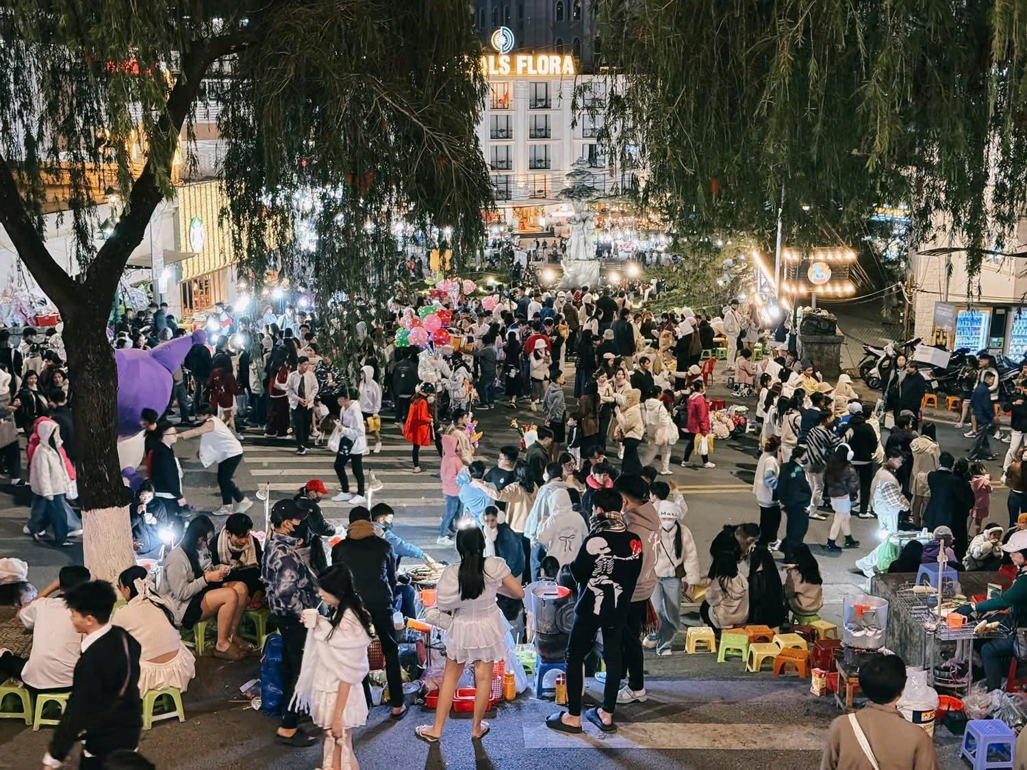 chợ đêm đà lạt