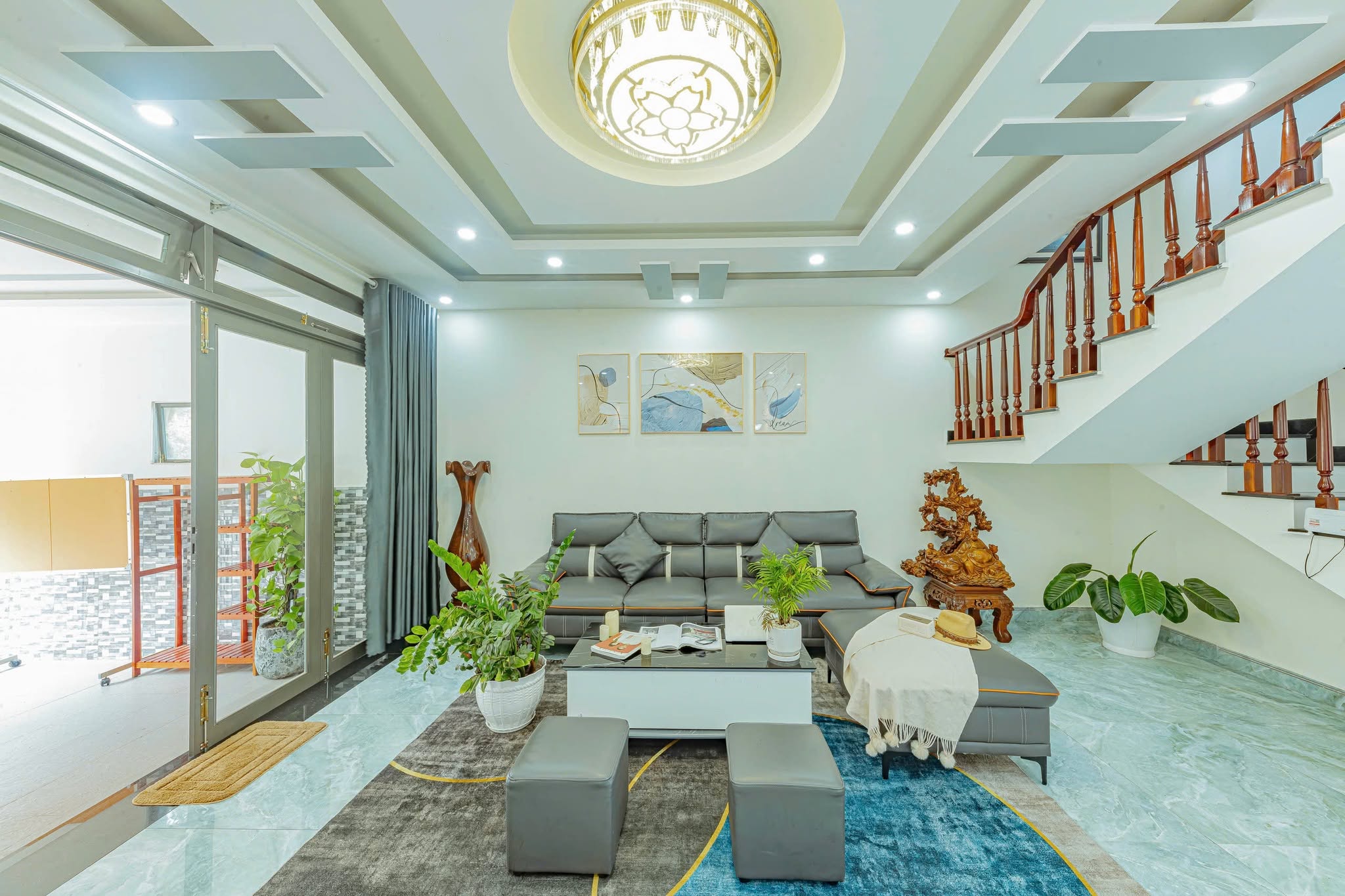 Moondy House 1